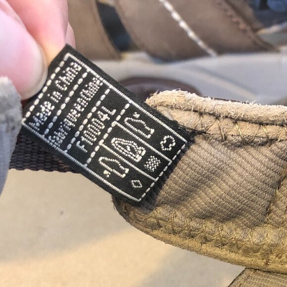 TEVA Sandals Men's Size 9 Brown Tan Leather Stitching Pattern F10004L Hiking - Picture 8 of 12